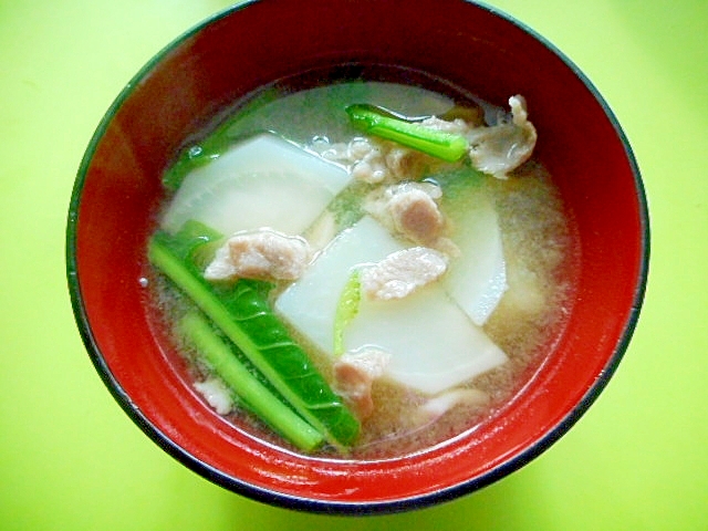 カブと豚肉の味噌汁