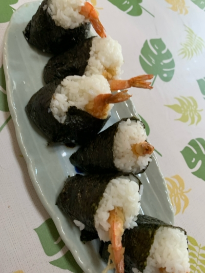 海老天を作ったあとに、おむすびにするときの海老天の衣に、どんな味つけをしたらいいかをいつも戸惑っていて、こちらの味つけにしました！
おいしく手軽でいいですね♪