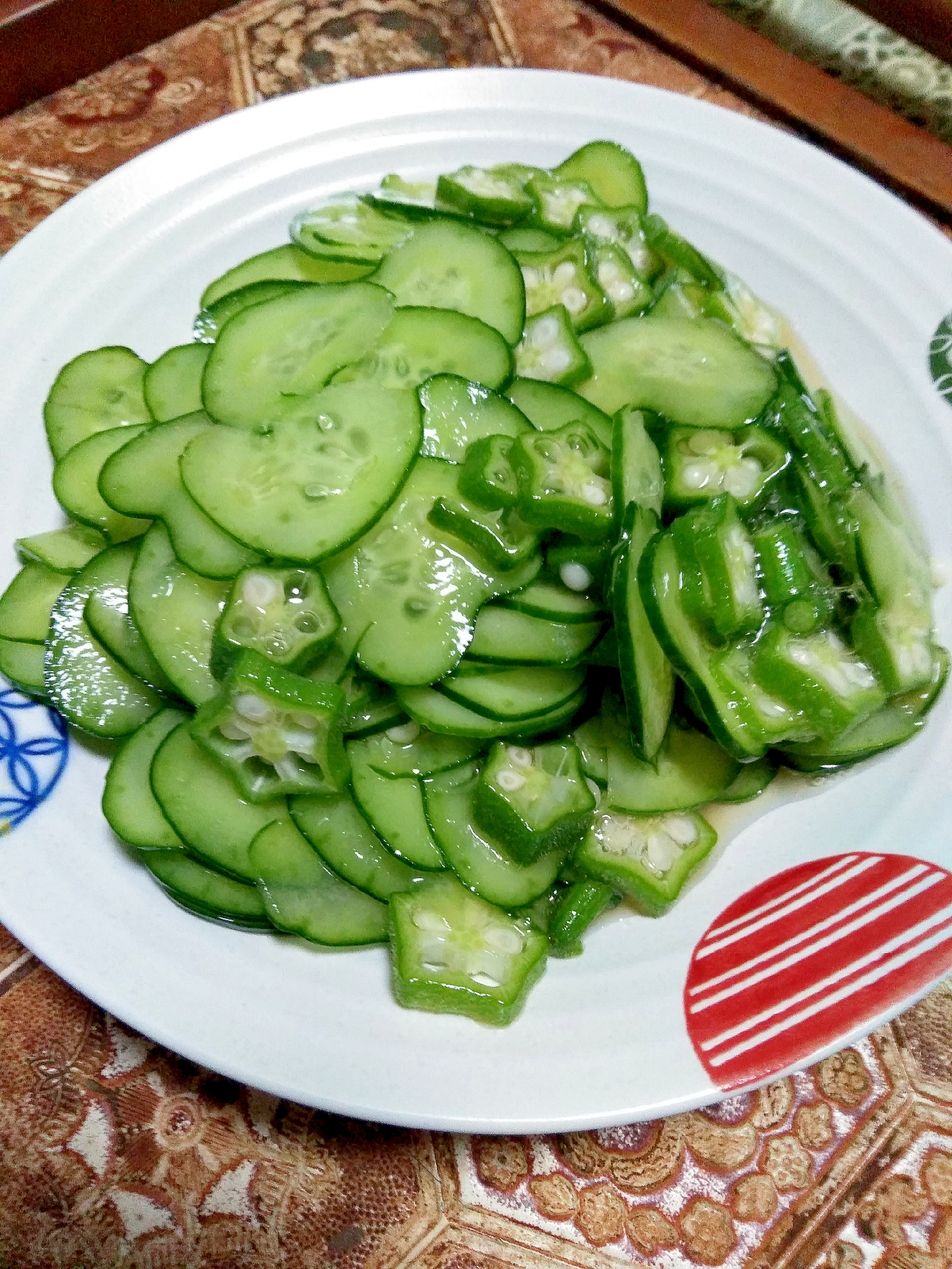 でこきゅうりとオクラの酢の物