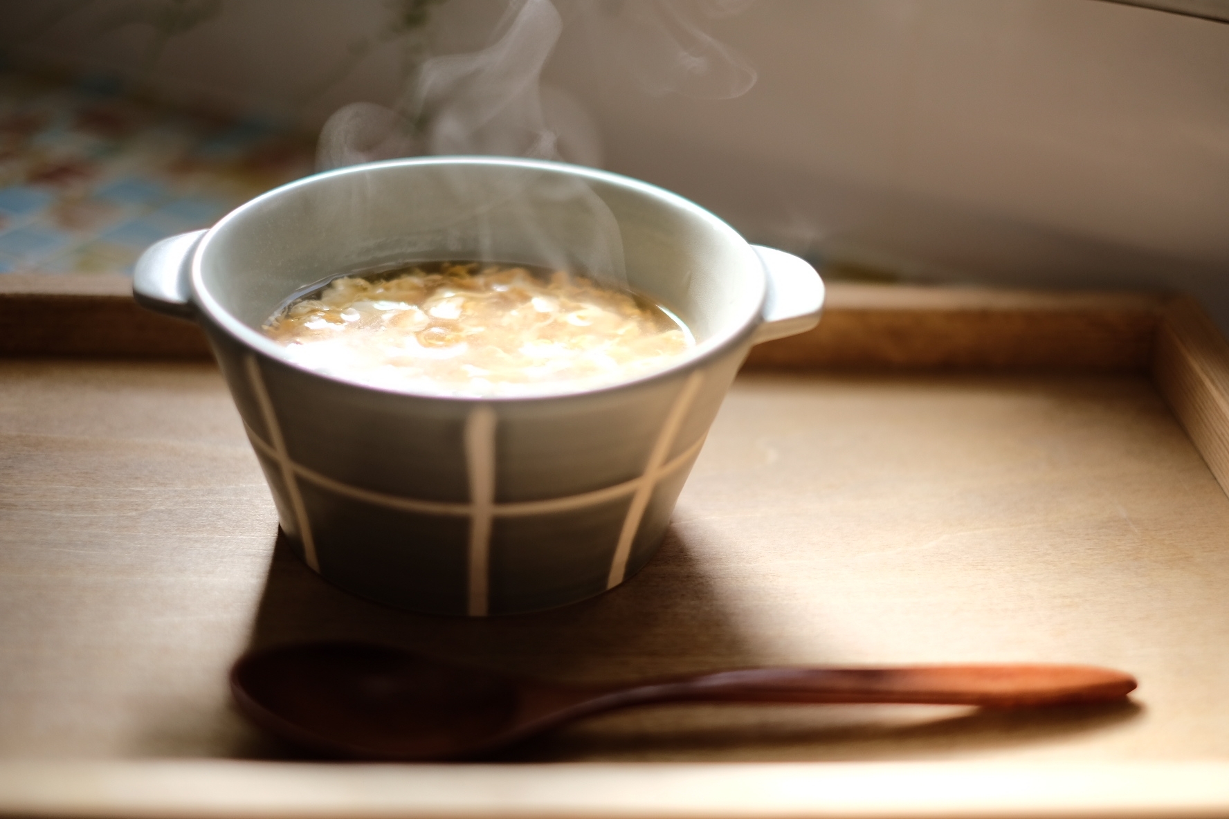 簡単で栄養価も高い！とろ～り卵スープ