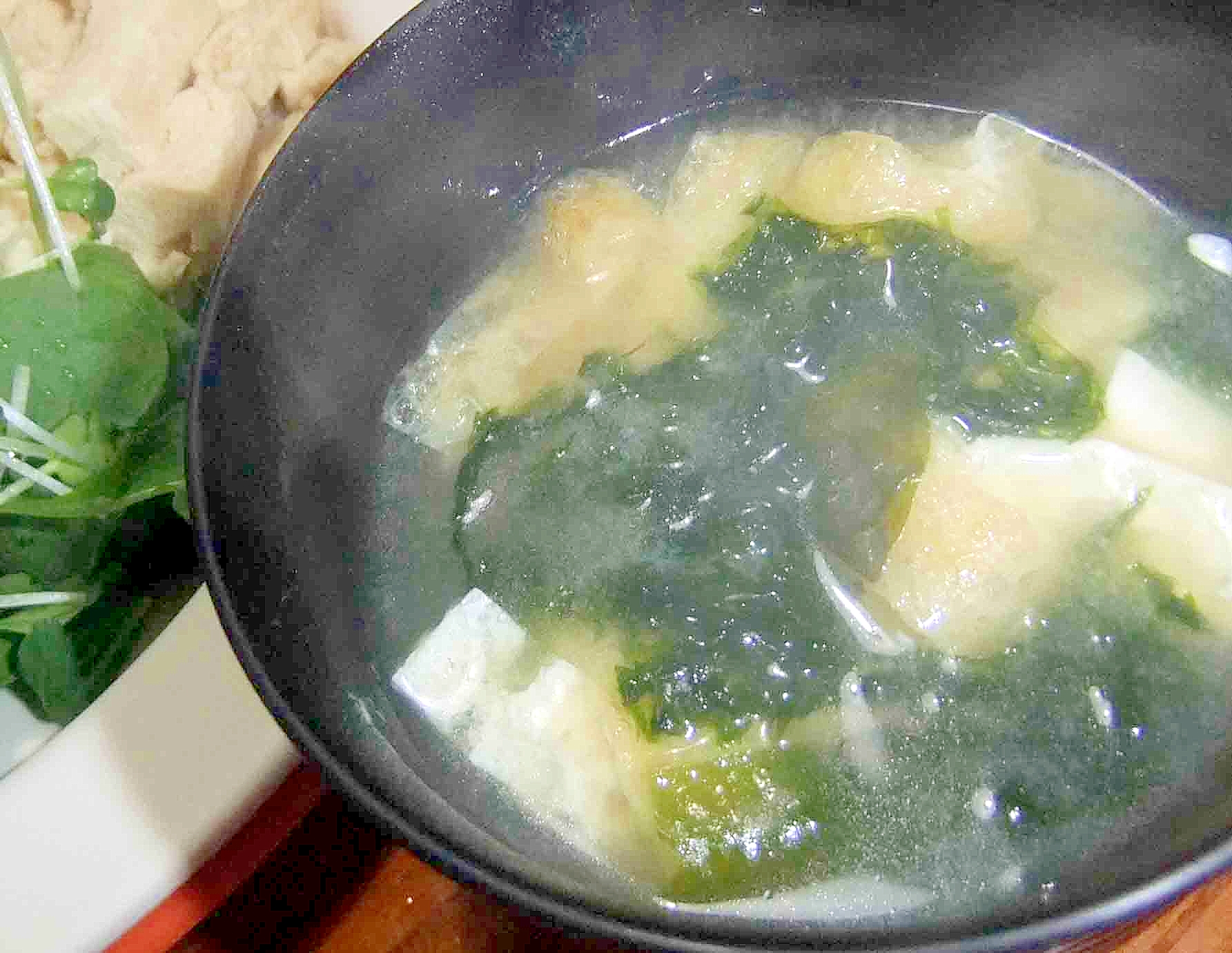 凍み豆腐とアオサの味噌汁