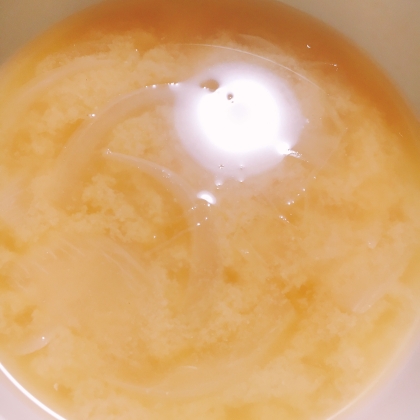 玉ねぎの味噌汁(白味噌)