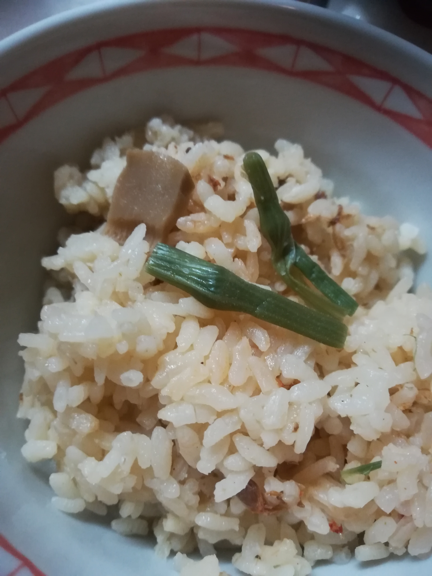 タケノコと山菜の炊き込みご飯