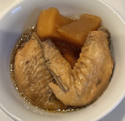 圧力鍋で簡単調理！手羽先と大根の煮物