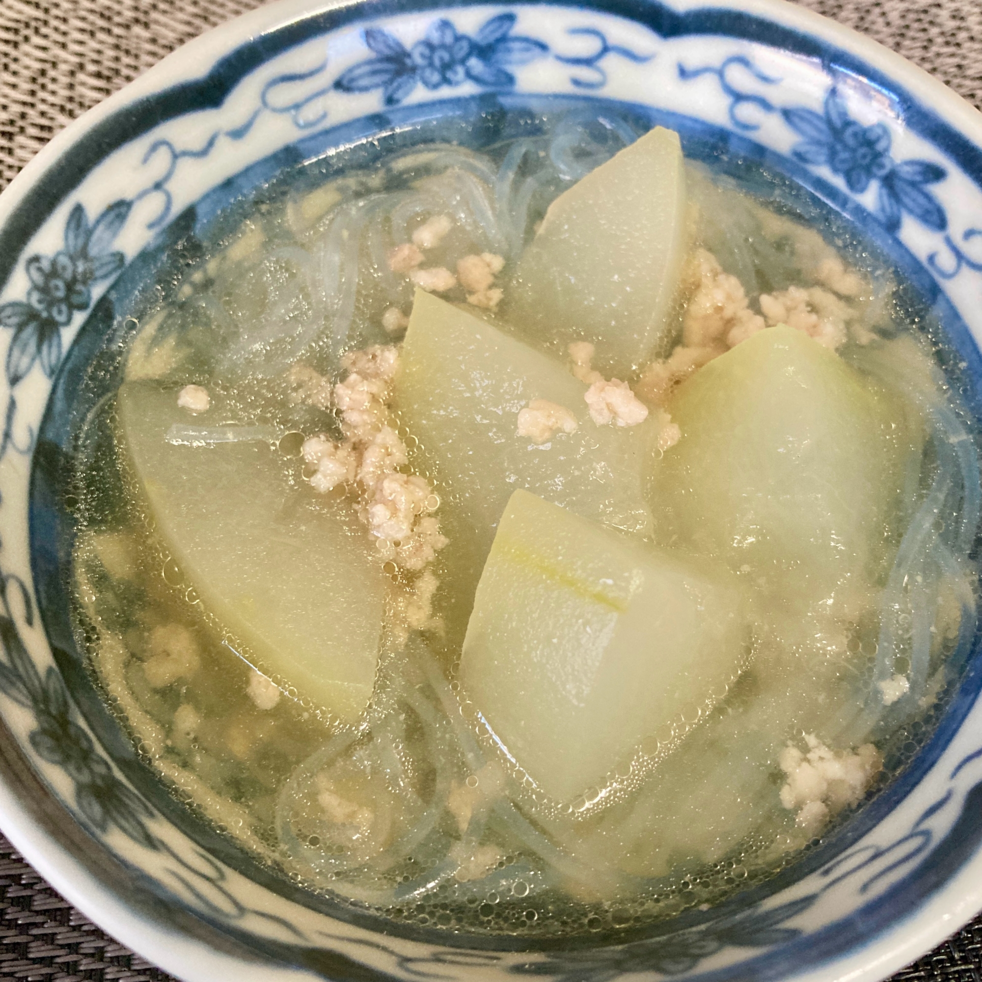 夕顔と鶏ひき肉の春雨スープ