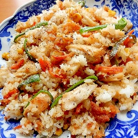 リメイク Kfcのチキンで炒飯 焼肉のタレ味 レシピ 作り方 By ジョン リーバス 楽天レシピ