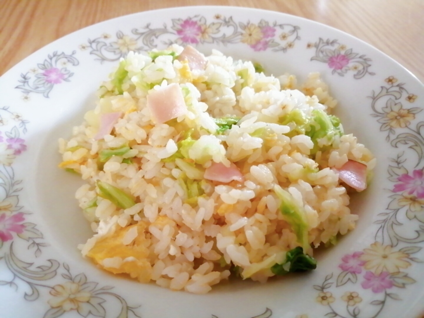 白菜と卵とハムの炒飯