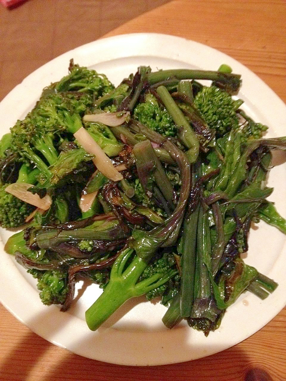 茎ブロッコリーと紅菜苔のにんにくオイル蒸し煮