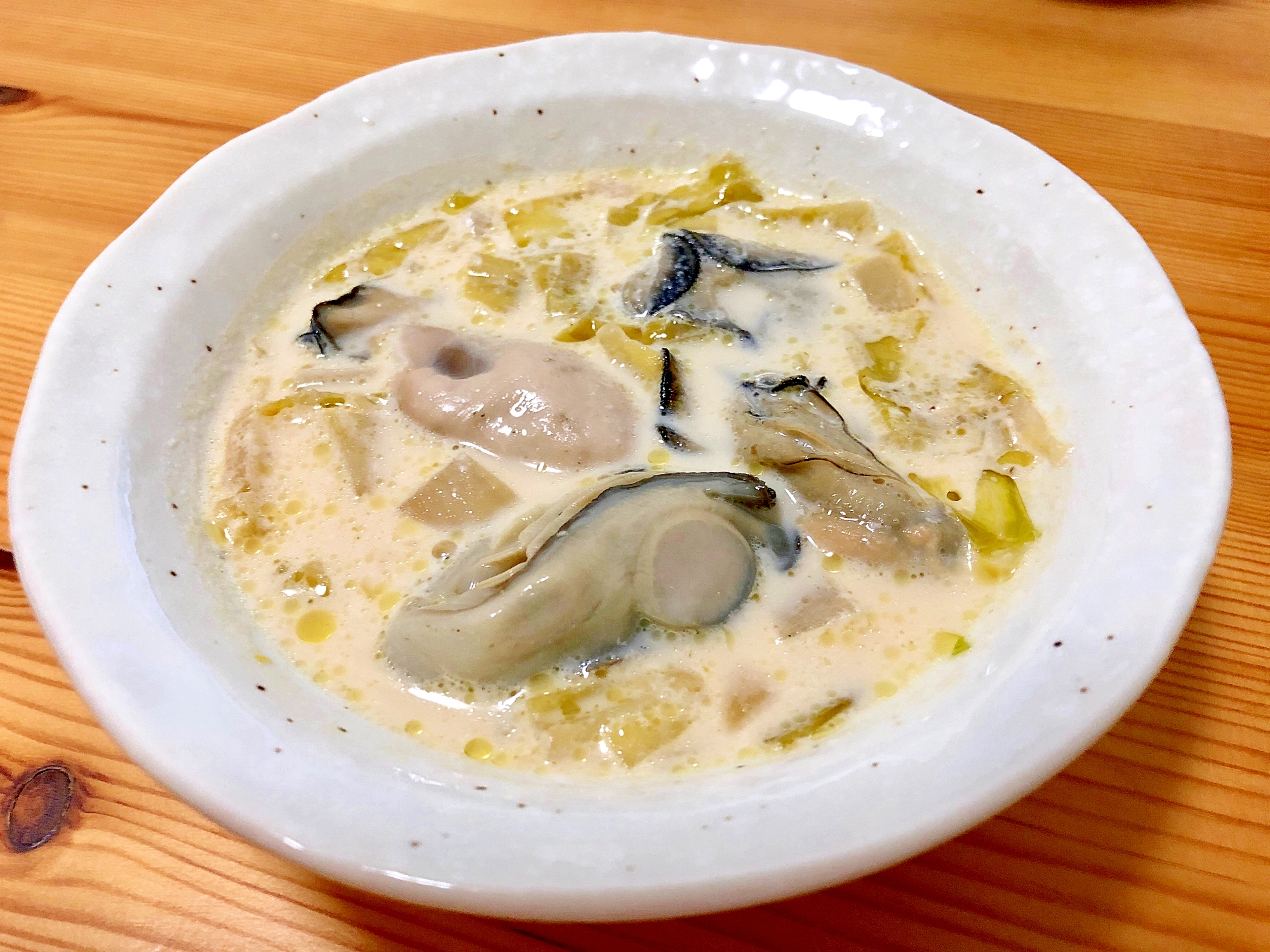 キャベツたっぷり☆牡蠣のミルクスープ