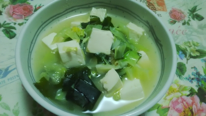 ワカメと残り野菜の味噌汁