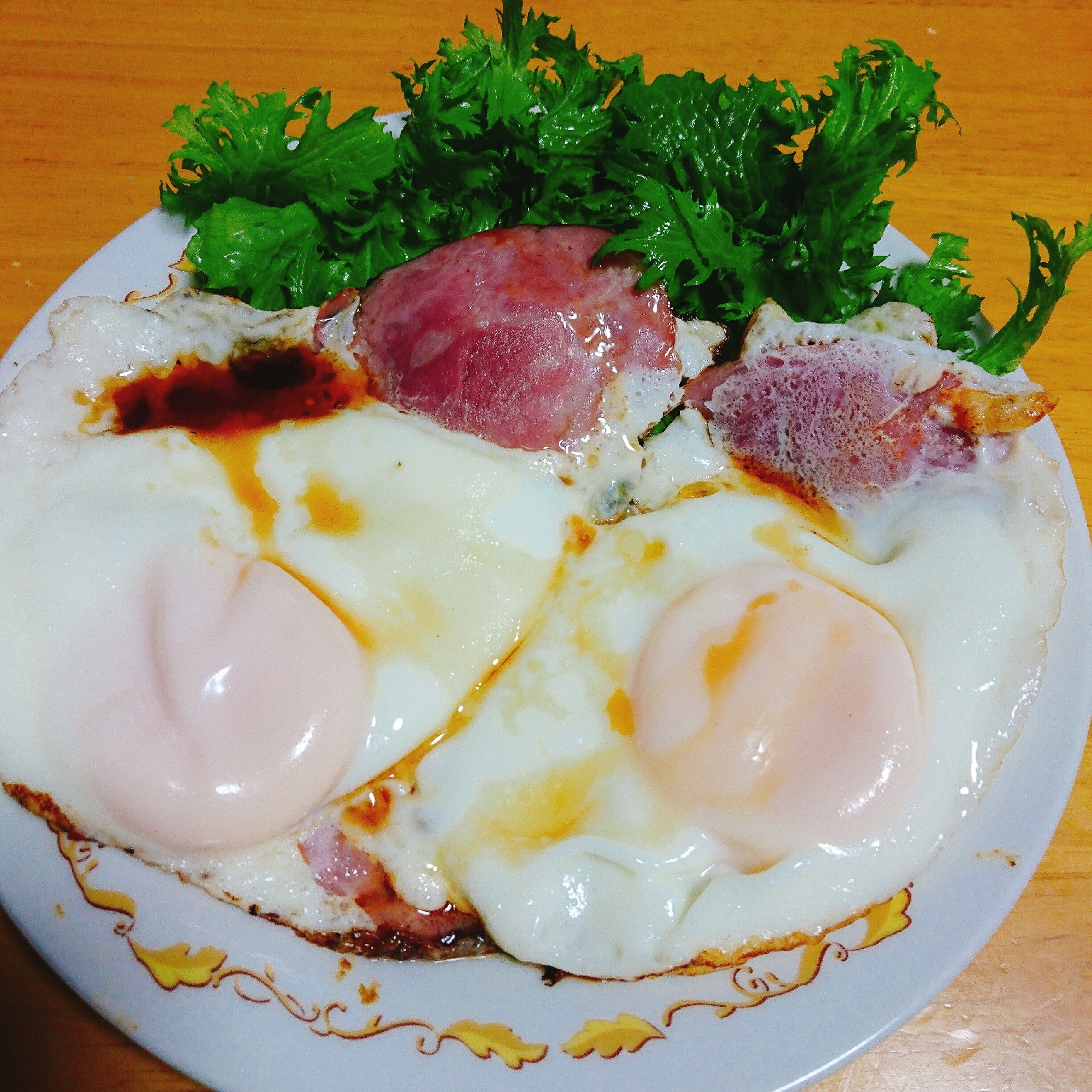 ロースハムエッグとワサビ菜のごま油ポン酢がけ