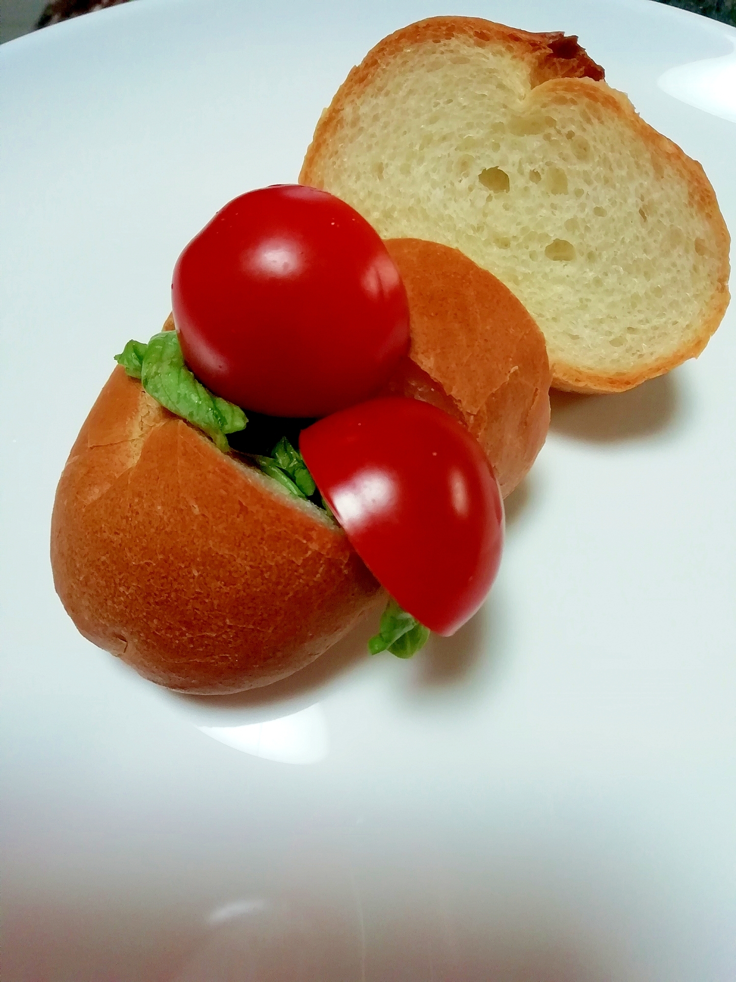 【パン料理】ミニトマトサンドイッチ