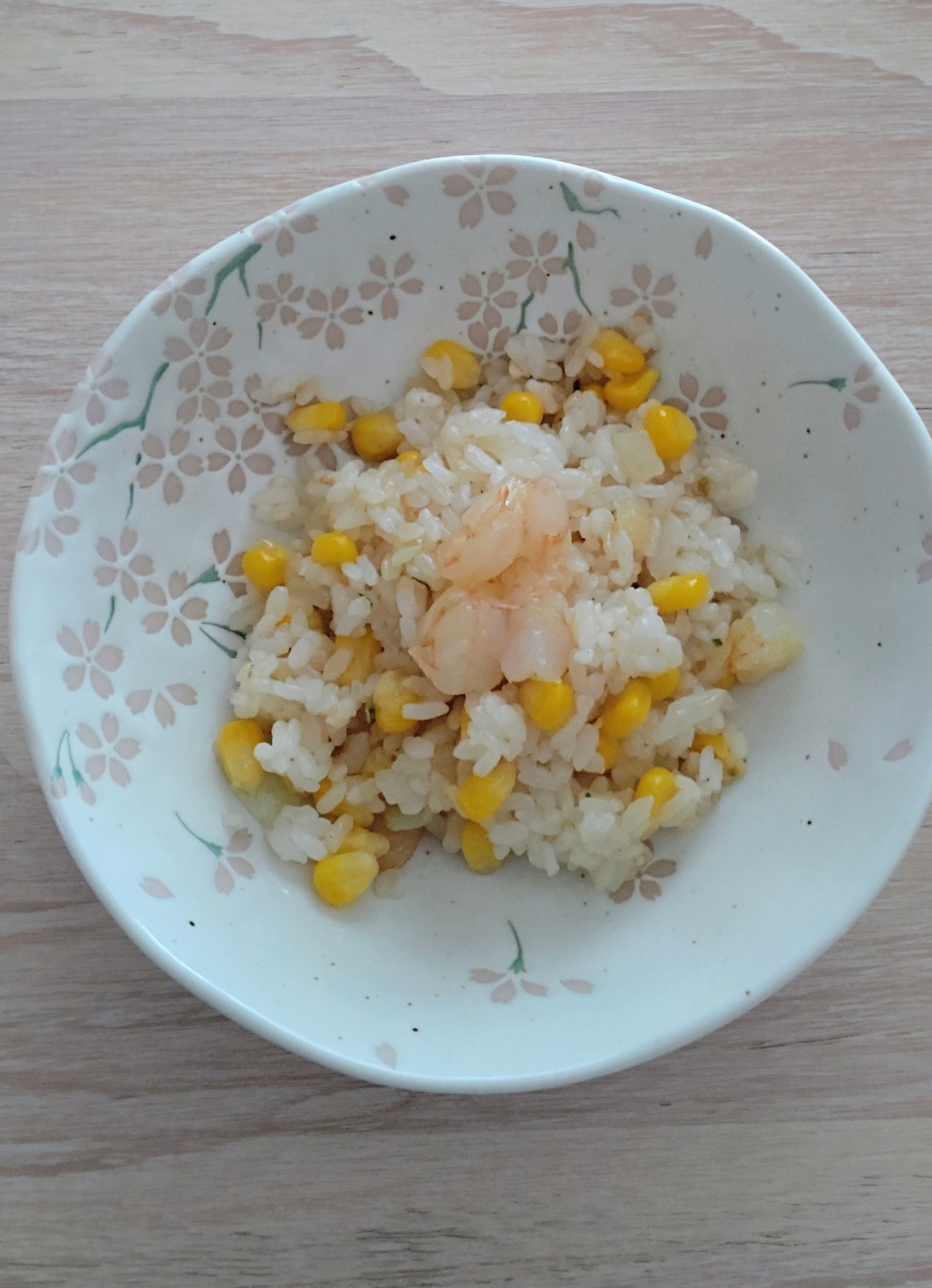 コーンとえびのガーリックライス