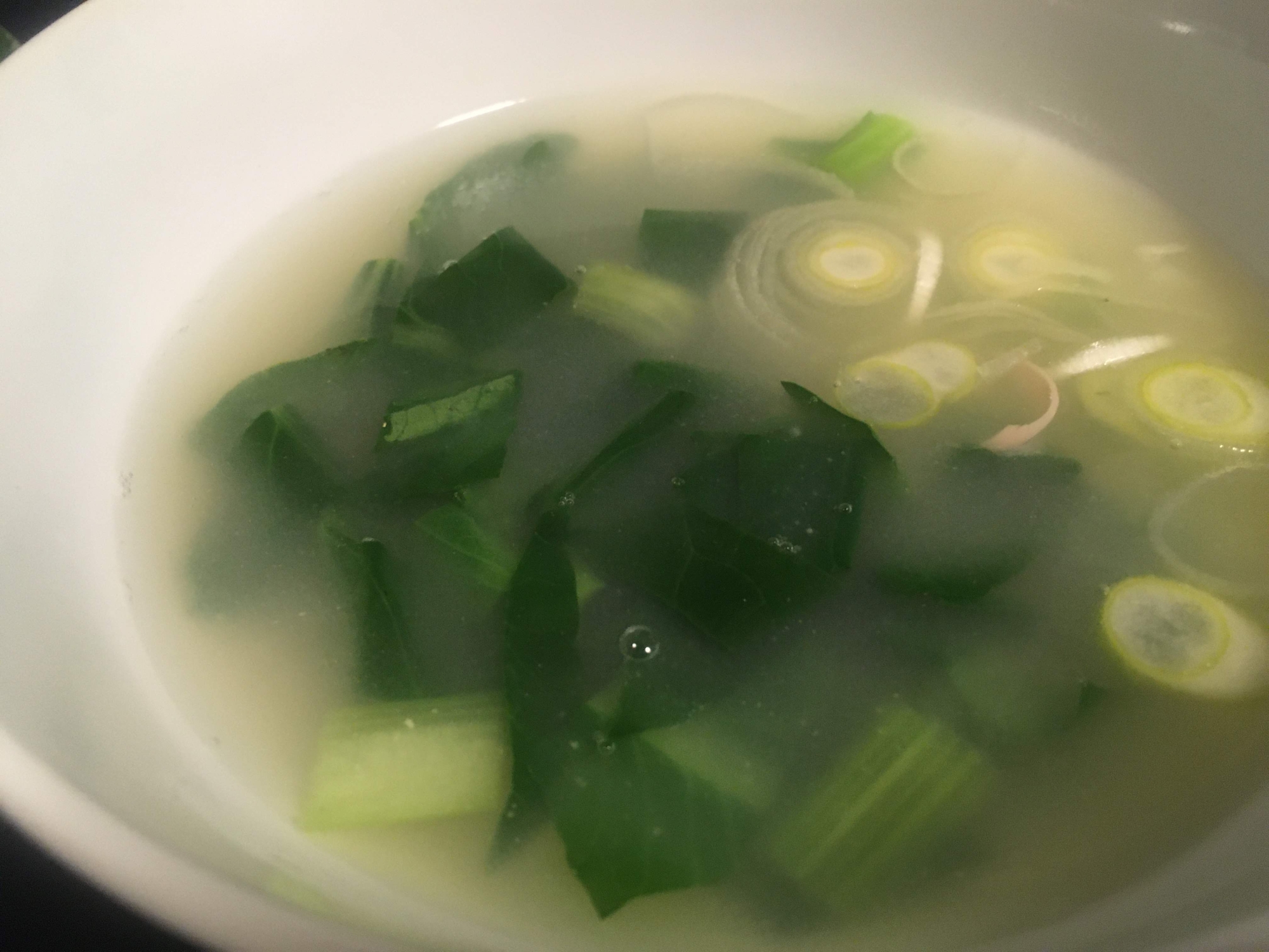 小松菜とネギの味噌汁