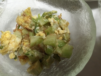 ☆茎も食べちゃう！ブロッコリーと蒲鉾の胡麻鰹和え☆