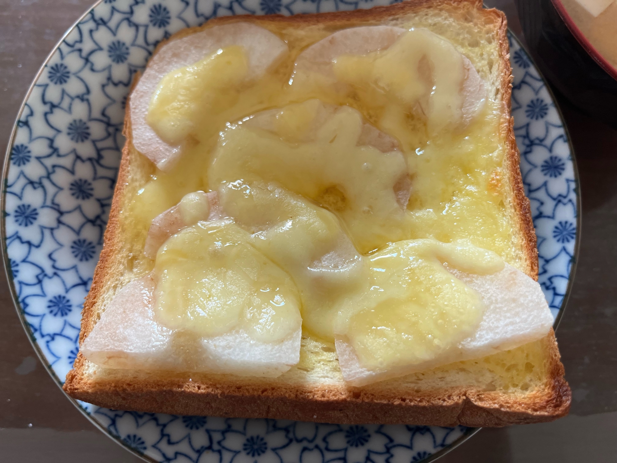梨のトースト