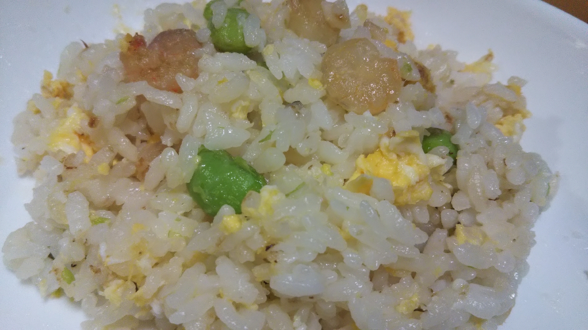 冷凍モノで包丁要らず! むきエビと枝豆のチャーハン