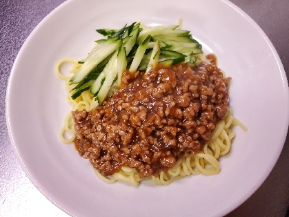 甘めの方が好きなので、そのまま作りました⬆️
麺と絡んでとっても美味しかったです( *´艸｀)喜んでもらえたし、また、リピ確定ですねー☆★
ごちそうさまでした♪