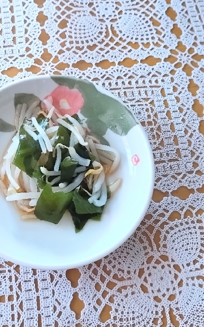 もやしとわかめのナムル