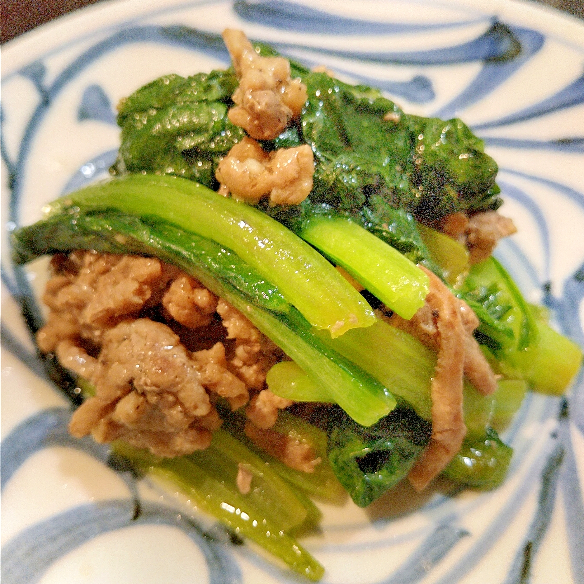 小松菜と豚ひき肉の炒め物