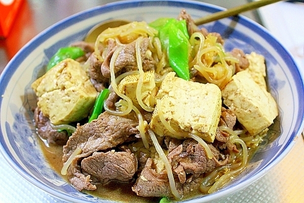 牛肉と焼き豆腐の炒り煮