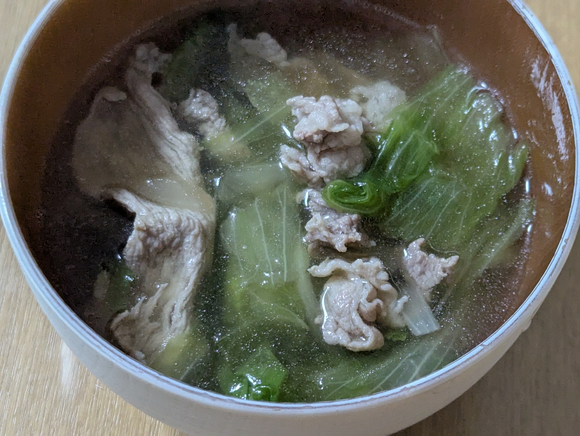 豚とレタスのスープ