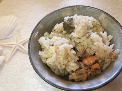 鮭の炊き込み飯 Salmon Mixed Rice