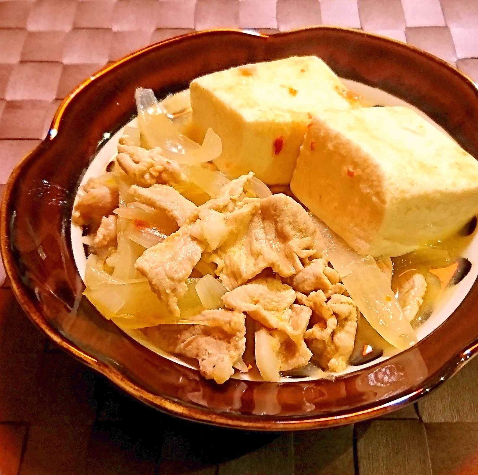 ピリ辛味噌味の肉豆腐
