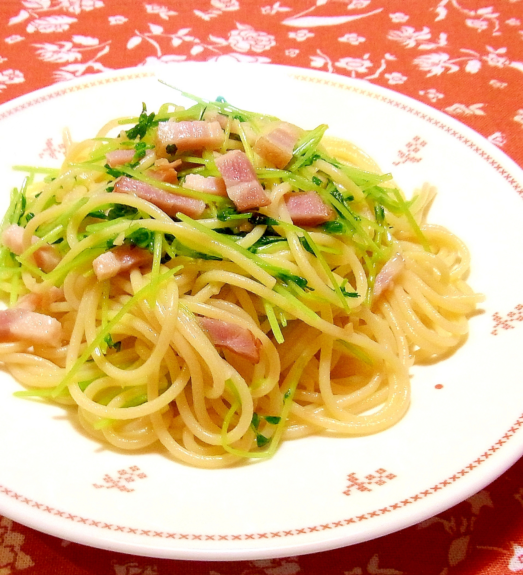 豆苗とベーコンの塩味パスタ レシピ 作り方 By メリッコ 楽天レシピ 豆苗とベーコンの塩味パスタ レシピ 作り方 By メリッコ 楽天レシピ