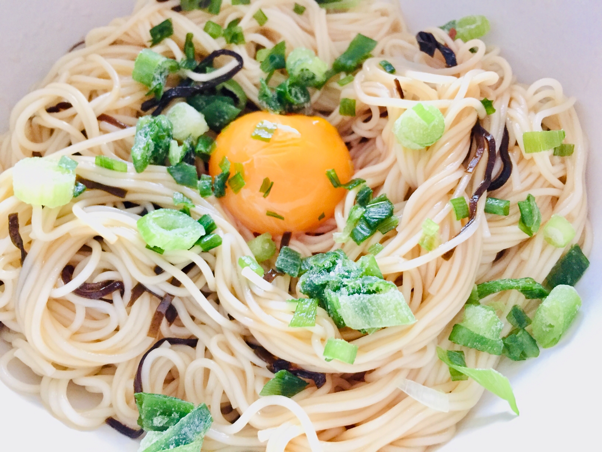 激うま！塩昆布とゴマ油のやみつき素麺