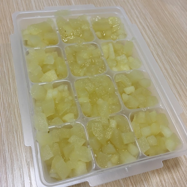 離乳食中期 角切りりんご煮 フリージング レシピ 作り方 By もよよん 楽天レシピ 離乳食中期 角切りりんご煮 フリージング レシピ 作り方 By もよよん 楽天レシピ