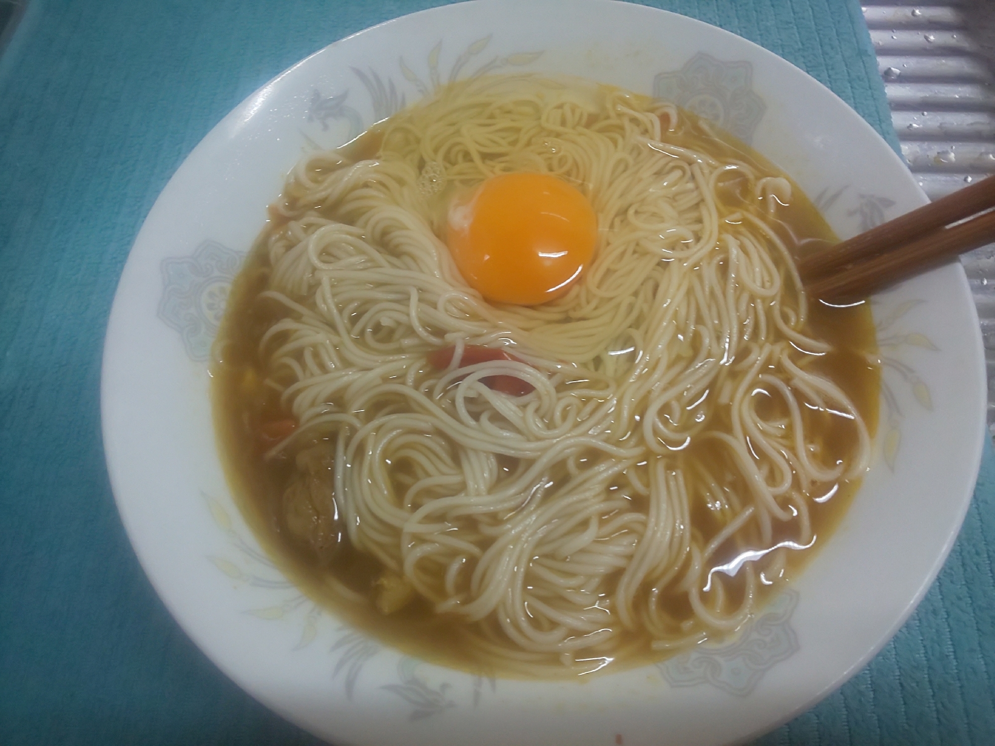 スープをレンジで♪卵入りカレーそうめん