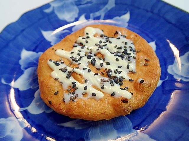 コンデンスミルク/マヨで　黒胡麻醬油煎餅