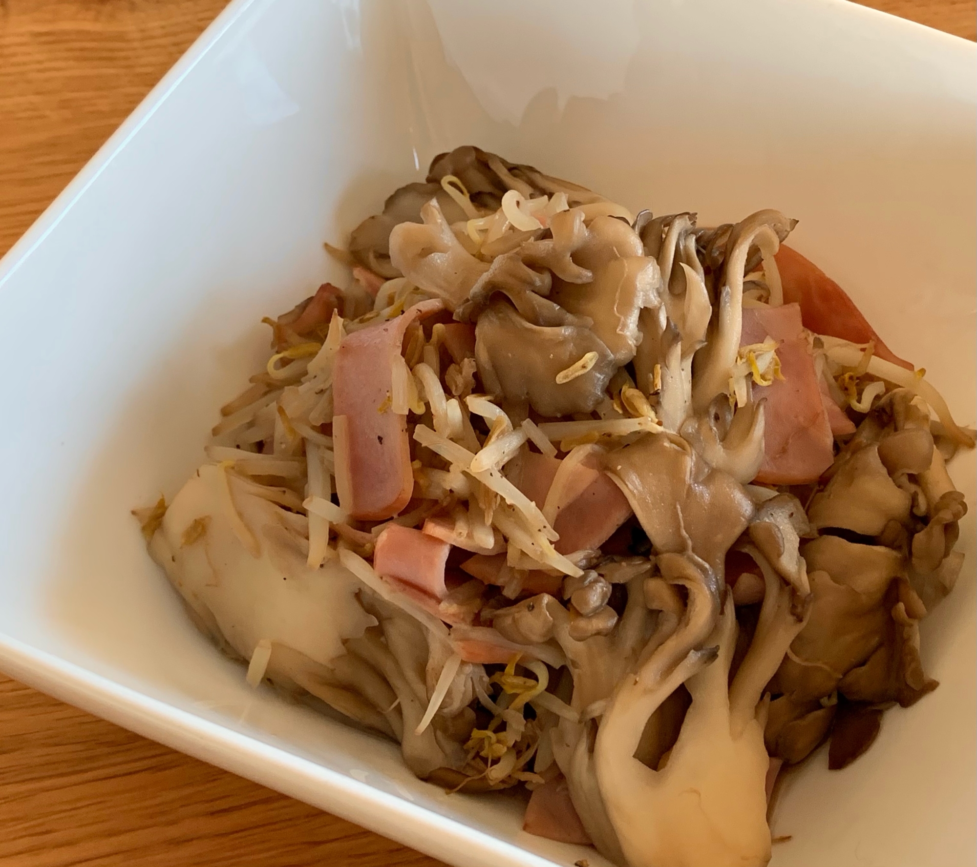 舞茸ともやしとハムの味噌バター炒め＊