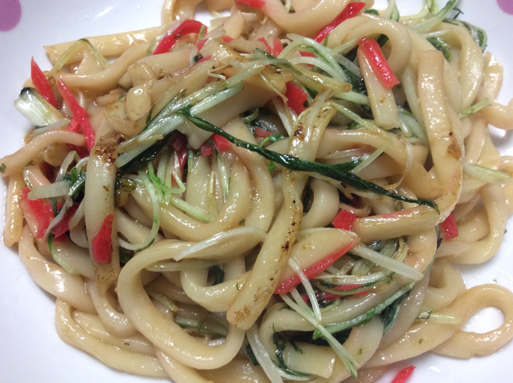 水菜と紅生姜の焼きうどん