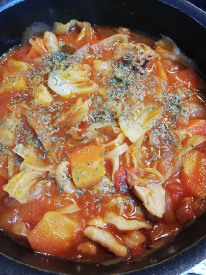 キャベツと鶏肉のトマト煮