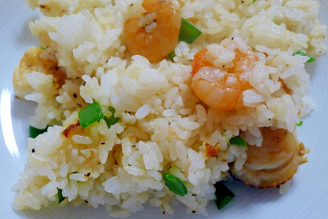 ♡冷凍シーフードミックス&残りご飯で♡簡単ピラフ♡