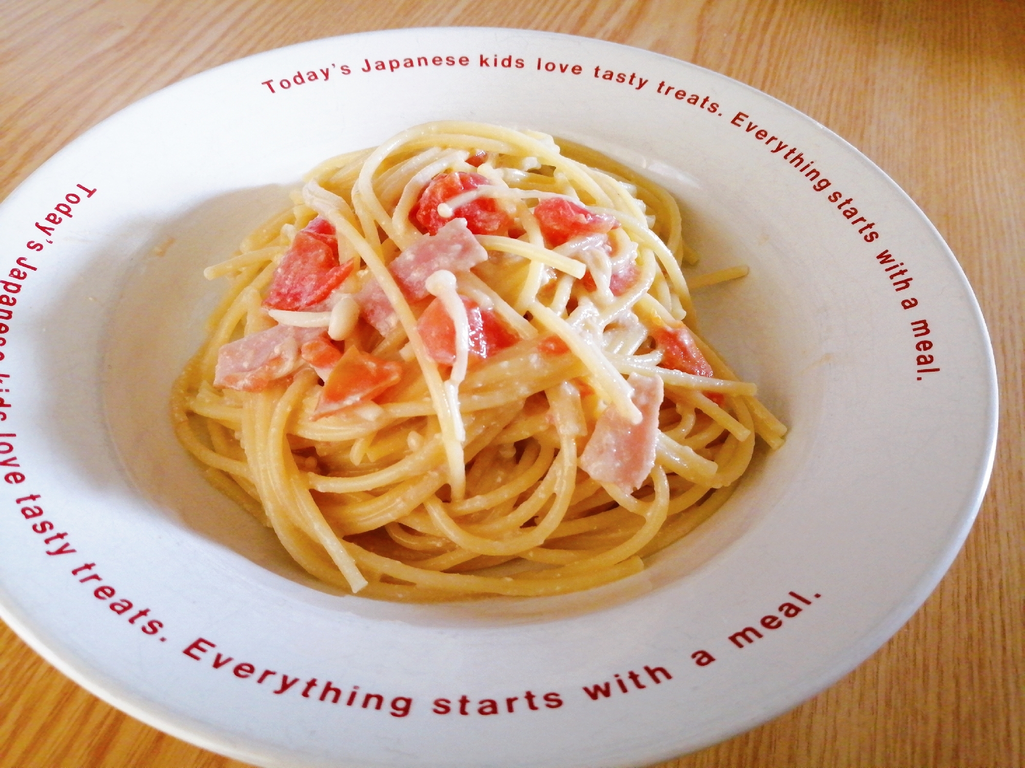 えのきとベーコンのトマトクリームパスタ