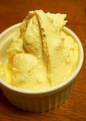 生クリームを使わないバニラアイス