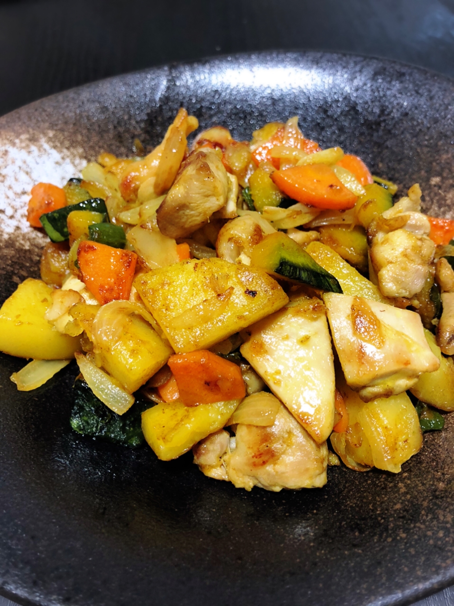 鶏肉と野菜のカレー風味炒め