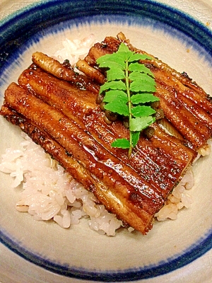 ホクホク絶品☆国産の焼き穴子丼