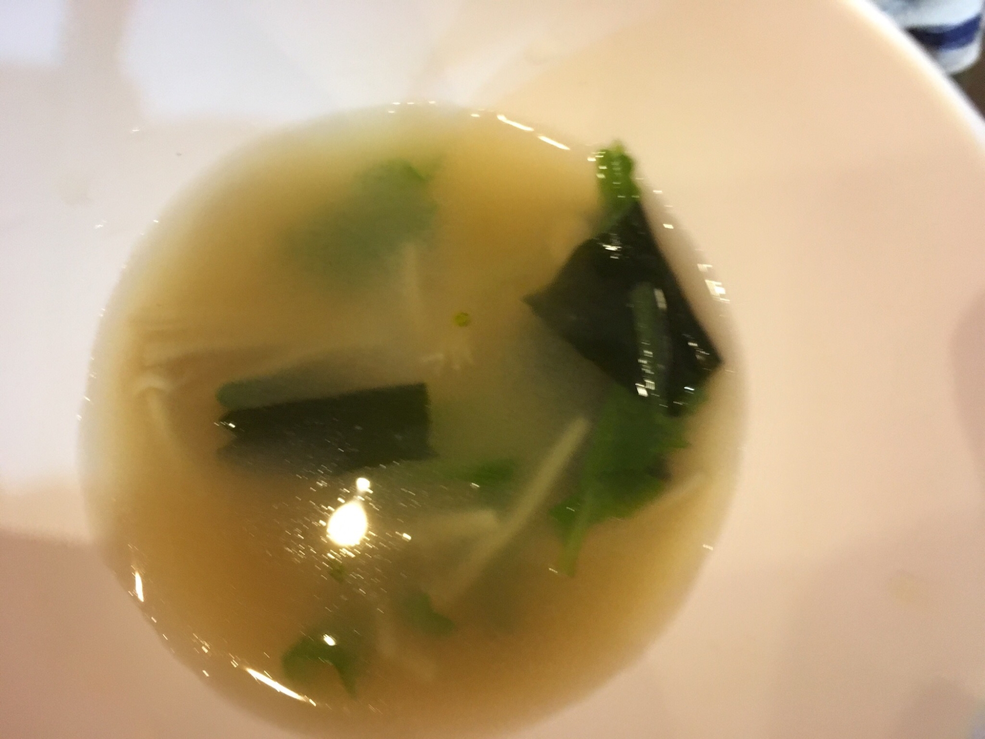 わかめとえのきと冬菜の味噌汁