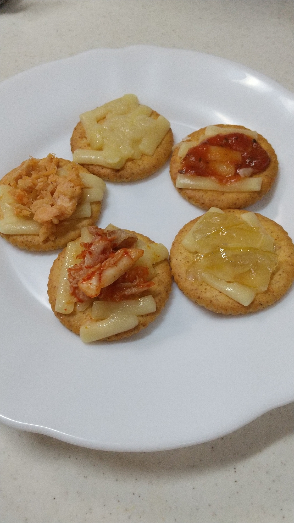 簡単おつまみクラッカー