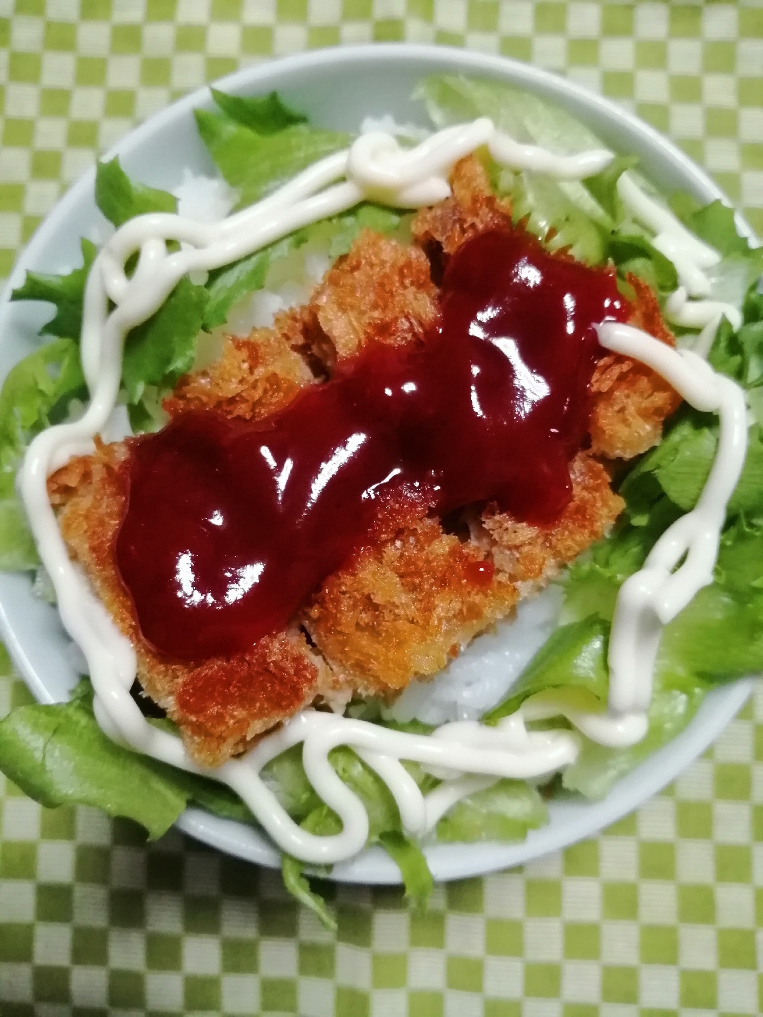 メンチカツレタス丼