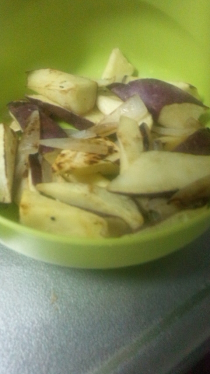 ベジタリアン料理　サツマイモと玉葱のソテー