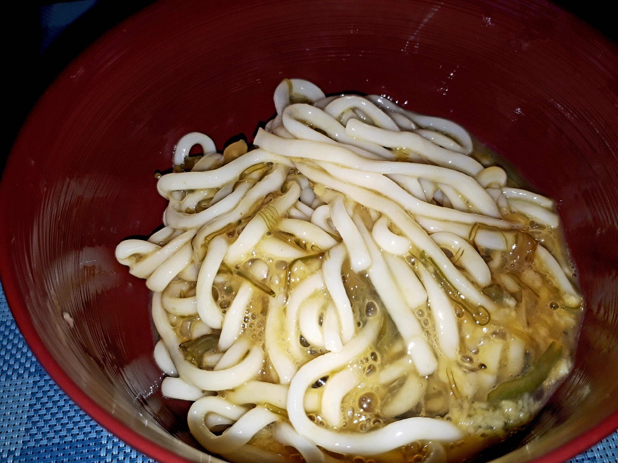 メカブと玉子で美味しいうどん