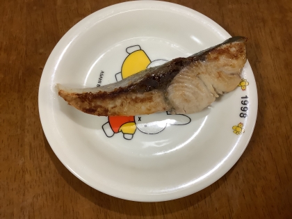 フライパンでふっくら♪ぶりの塩焼き♡