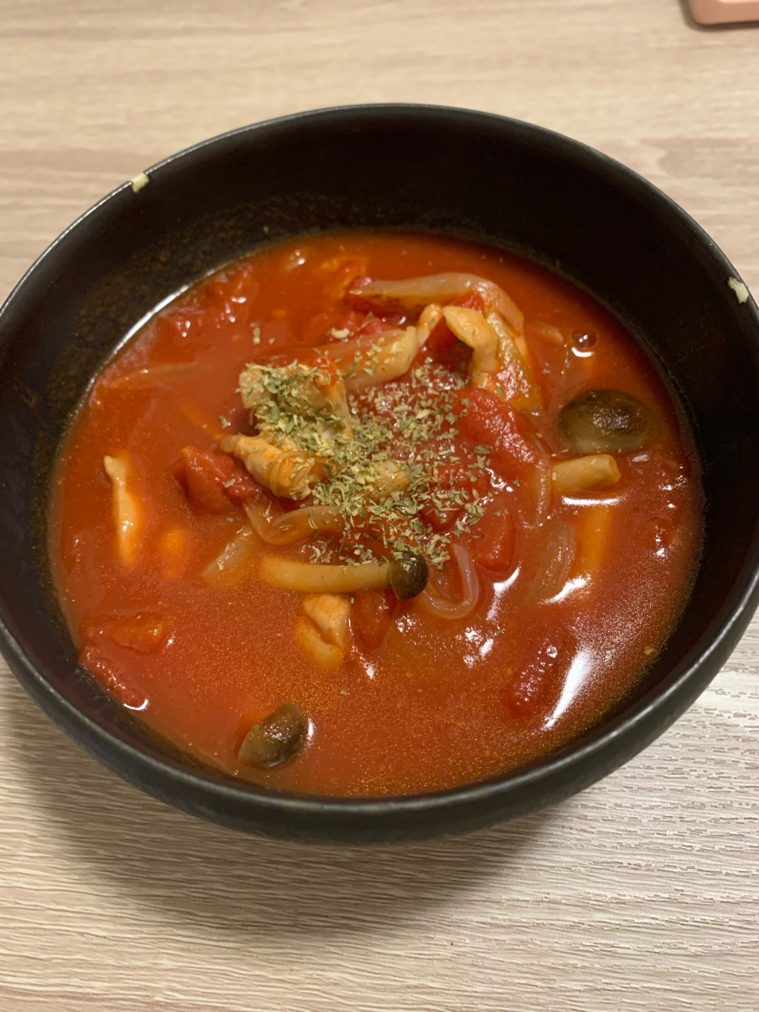 きのこと鶏肉のトマト煮込み