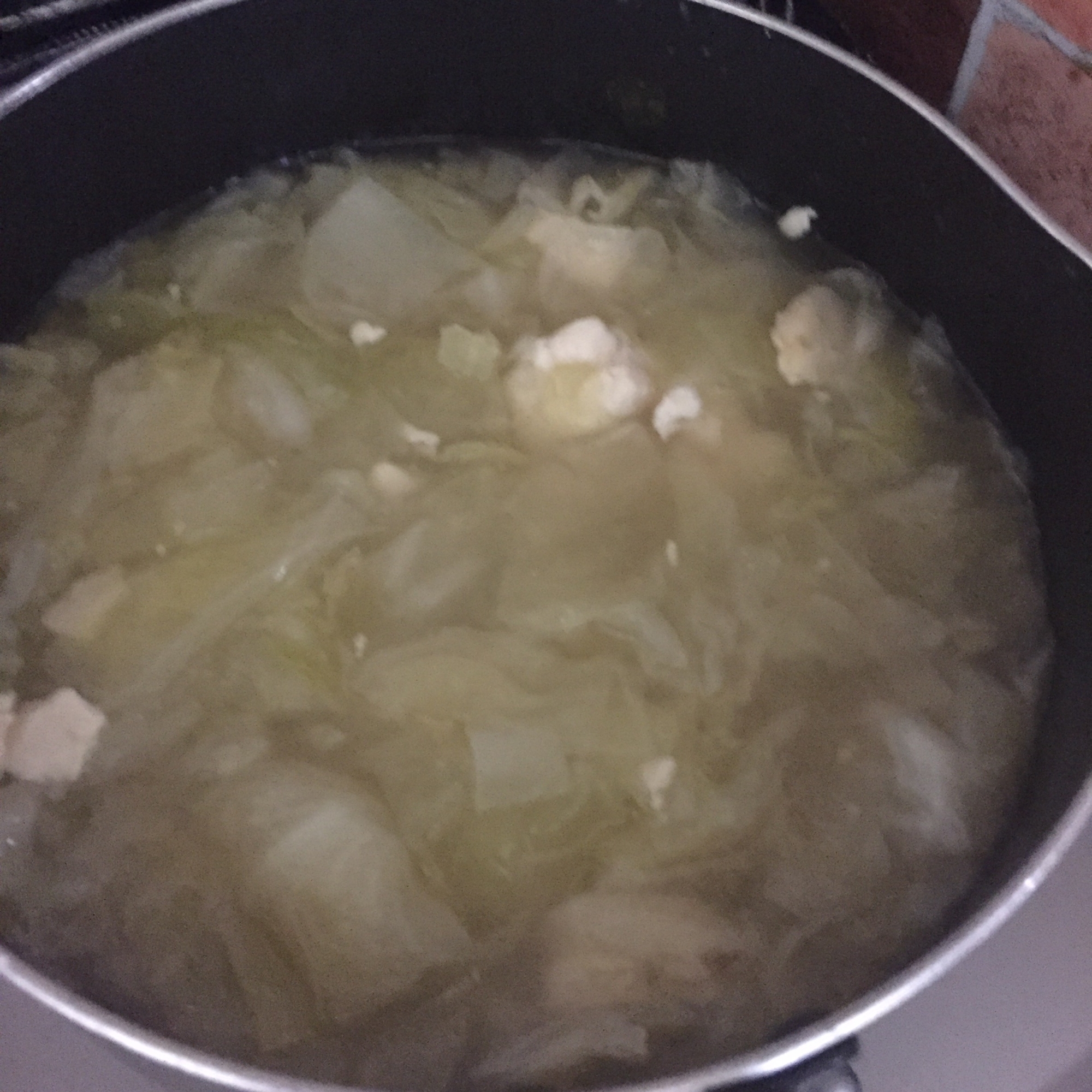 キャベツと豆腐のスープ