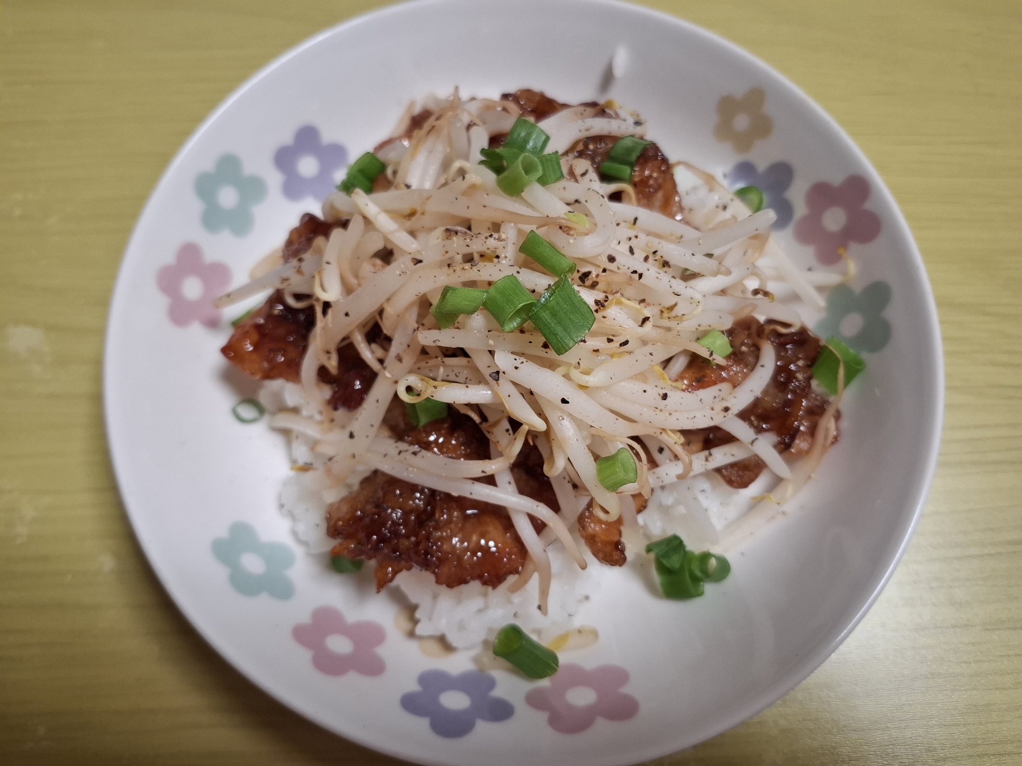 甘辛豚バラもやしのペッパーライス